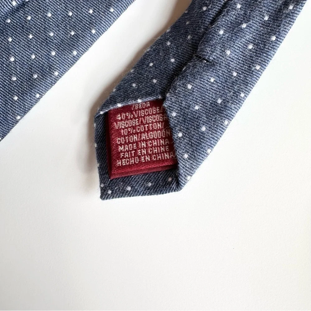 Penguin Young Men’s Blue Polka Dot Necktie